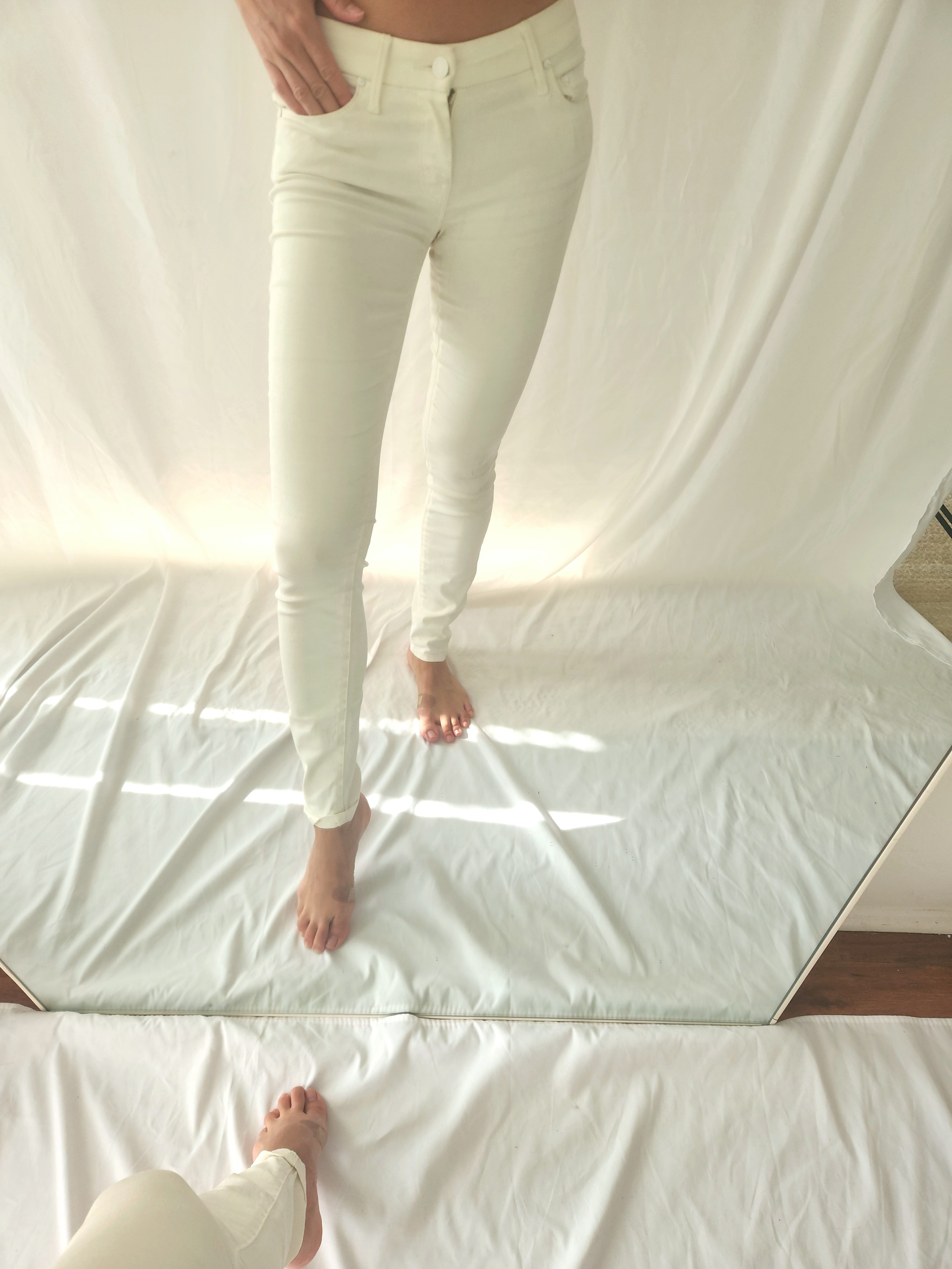 Mother Cream Ankle-Length Cropped Jeans